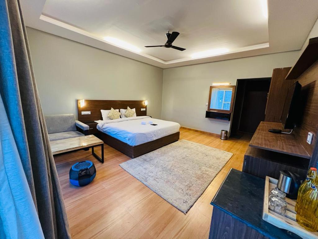 The Foresta By Orchid Hospitality & Holidays Hotel Mukteshwar Bagian luar foto