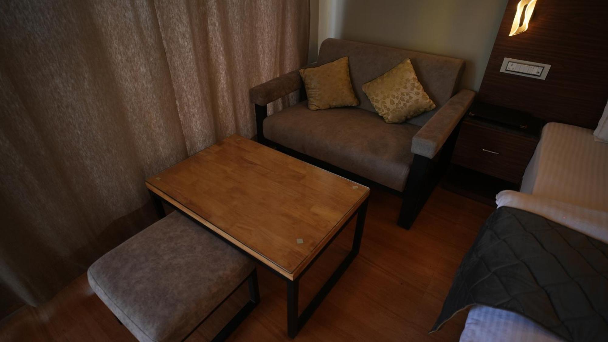 The Foresta By Orchid Hospitality & Holidays Hotel Mukteshwar Bagian luar foto