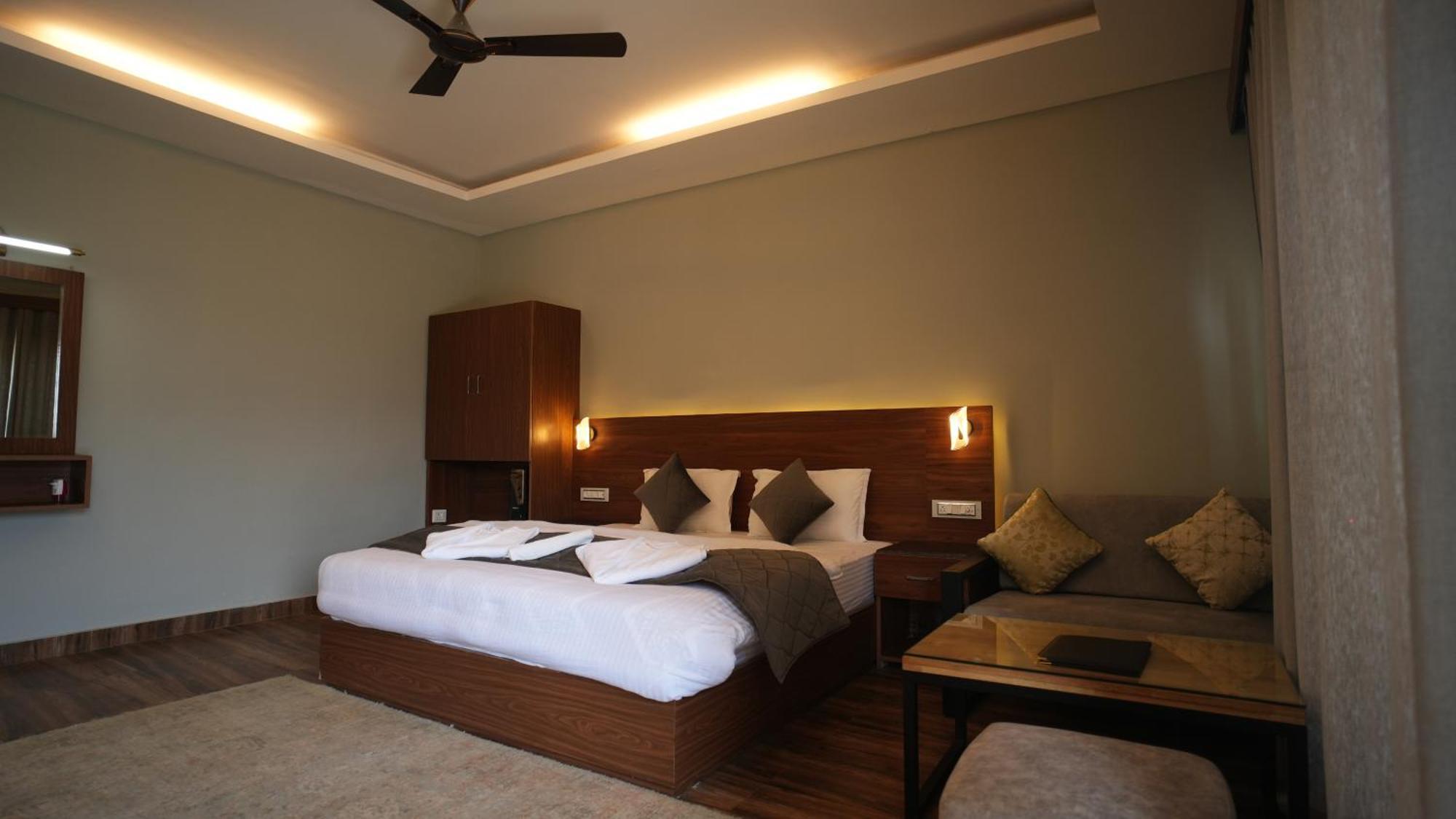 The Foresta By Orchid Hospitality & Holidays Hotel Mukteshwar Bagian luar foto