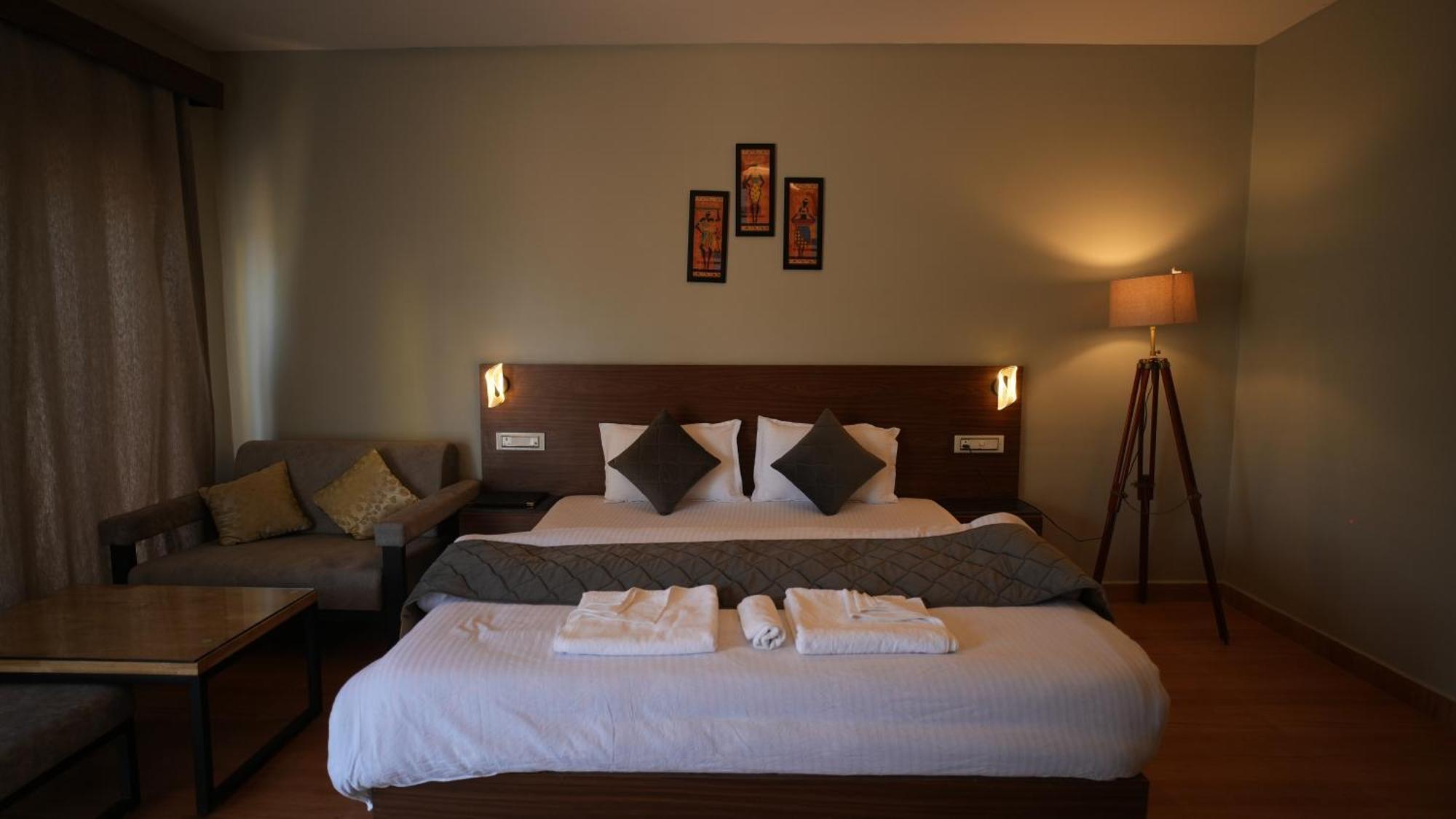 The Foresta By Orchid Hospitality & Holidays Hotel Mukteshwar Bagian luar foto